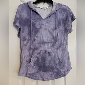Purple short sleeve tie dye sweatshirt with hoodie size small